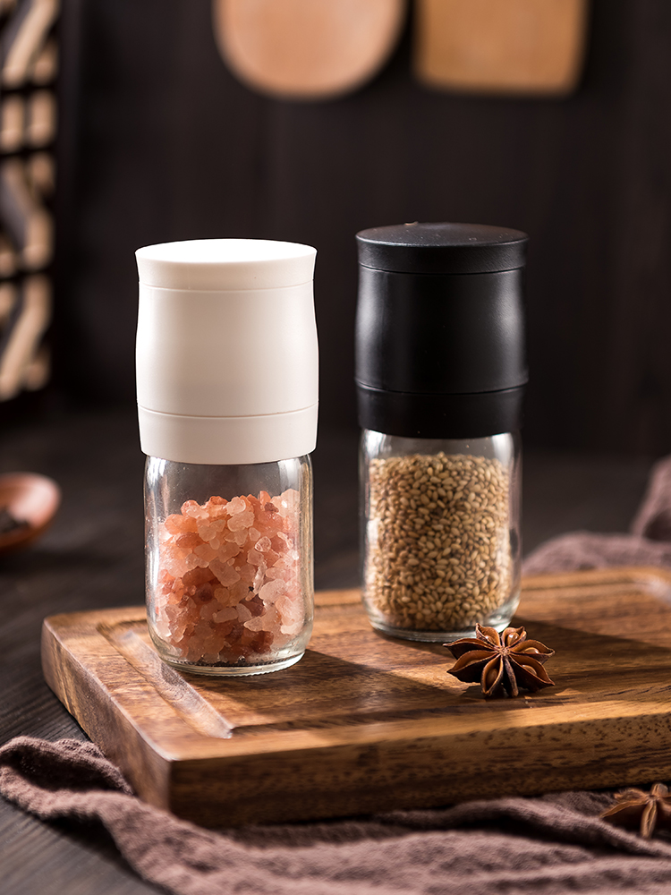 Ręczny młynek do pieprzu, bute – Kitchen Gadgets In Japan recenzja i cena